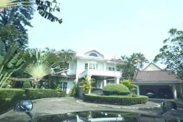 Desain rumah raffi ahmad yang baru